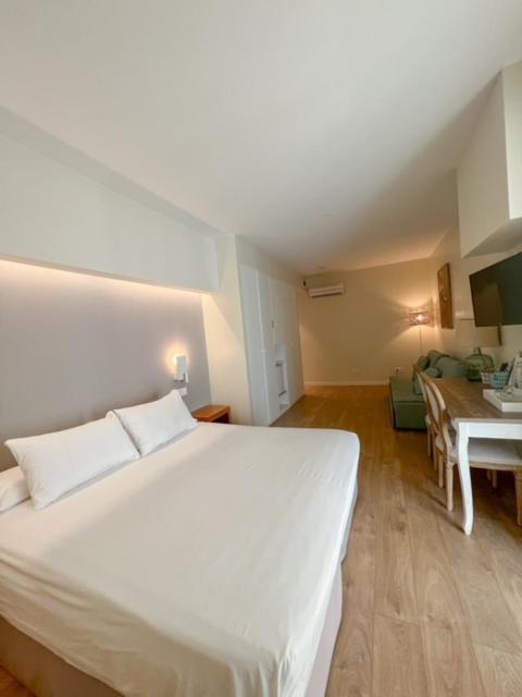 Hotel & Apartaments Thalassa Sport & Spa Росас Экстерьер фото