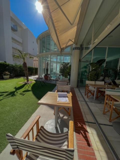 Hotel & Apartaments Thalassa Sport & Spa Росас Экстерьер фото