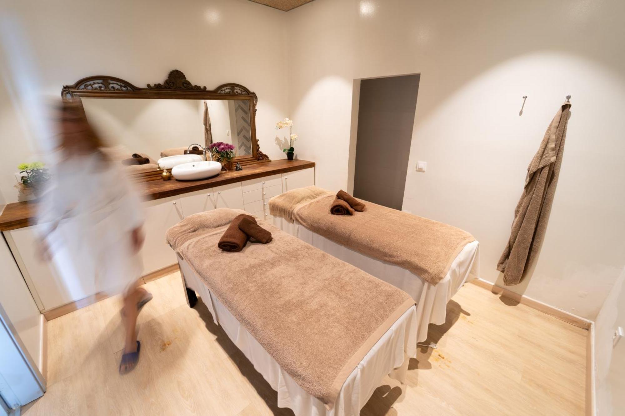 Hotel & Apartaments Thalassa Sport & Spa Росас Экстерьер фото