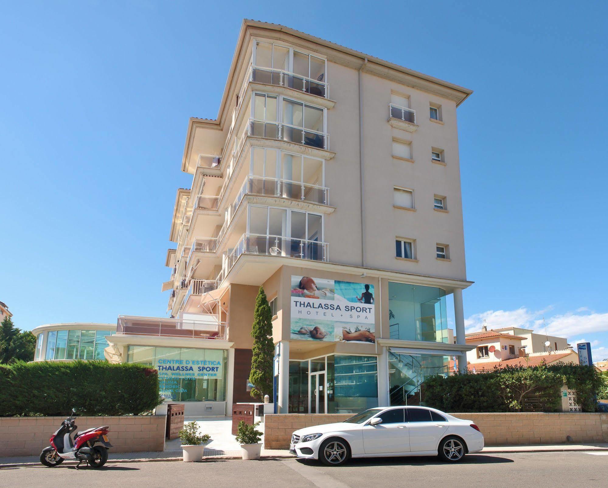 Hotel & Apartaments Thalassa Sport & Spa Росас Экстерьер фото